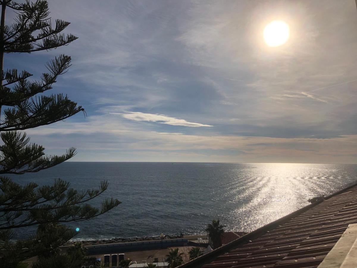 Mansarda Luminosa In Centro Sul Mare - Attic By Sea Apartment Сан Ремо Екстериор снимка