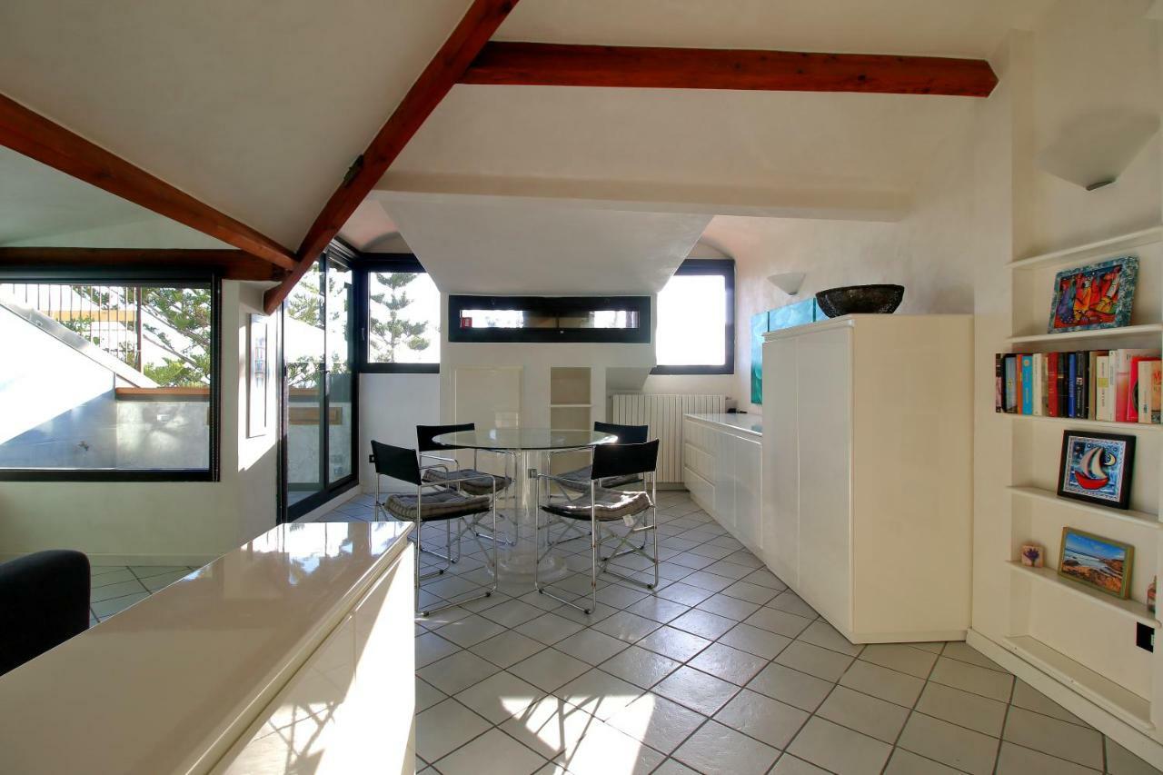 Mansarda Luminosa In Centro Sul Mare - Attic By Sea Apartment Сан Ремо Екстериор снимка